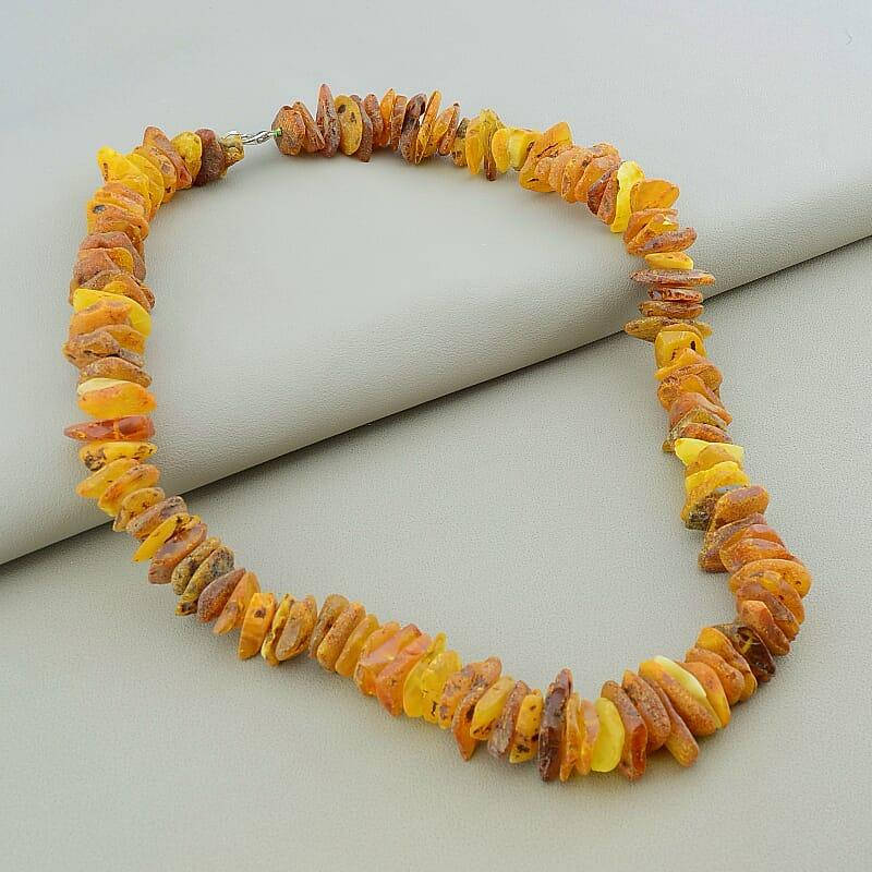 

Бусы лечебный Янтарь галька, длина 56 см.