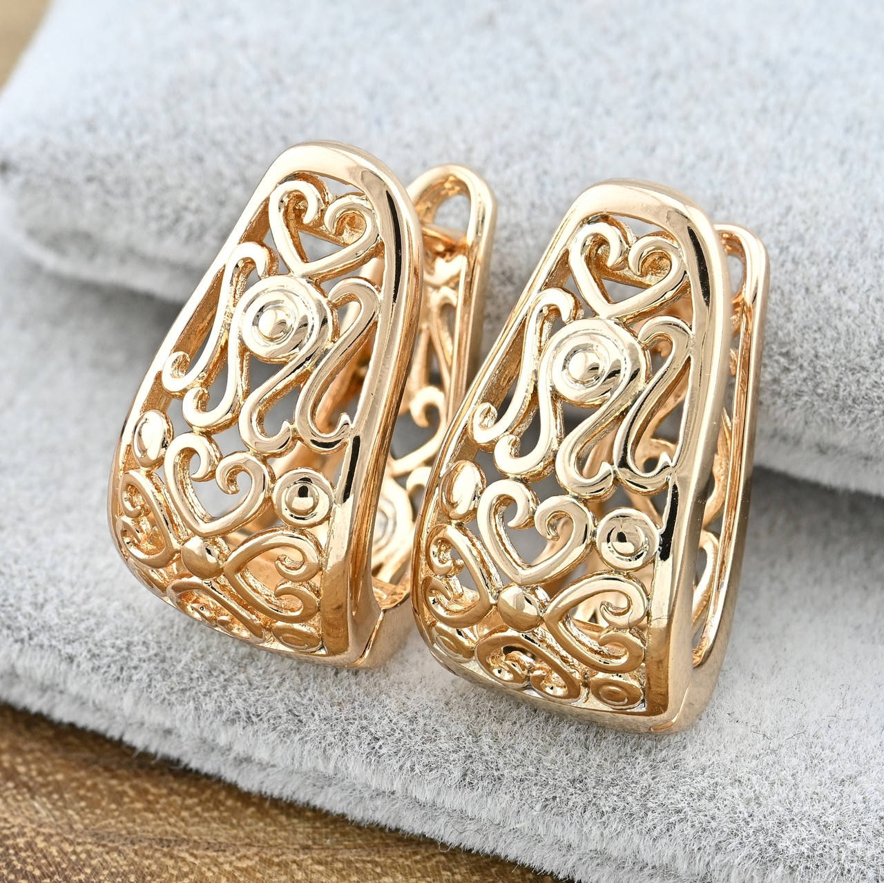 

Серьги Xuping 21397 размер 18х11 мм вес 6.2 г позолота 18К