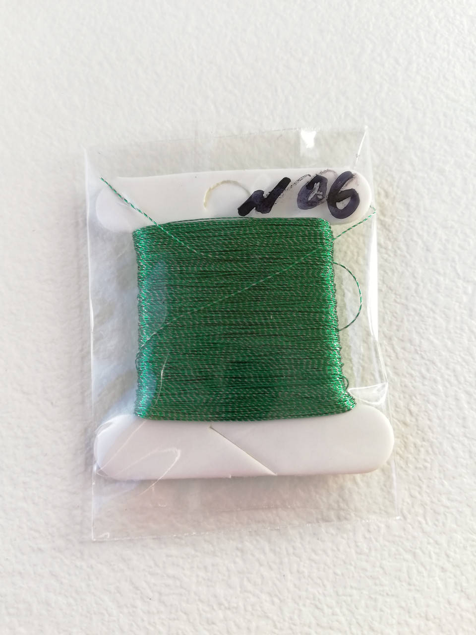 

Люрекс ALLURE №06 Зелений. Металізовані нитки для вишивки Круглі