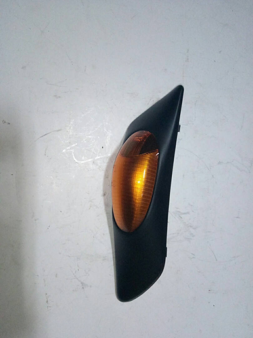 

Повторитель поворота правый (желтый) Е3