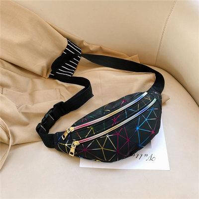 

Бананка женская черная геометрия, Черный