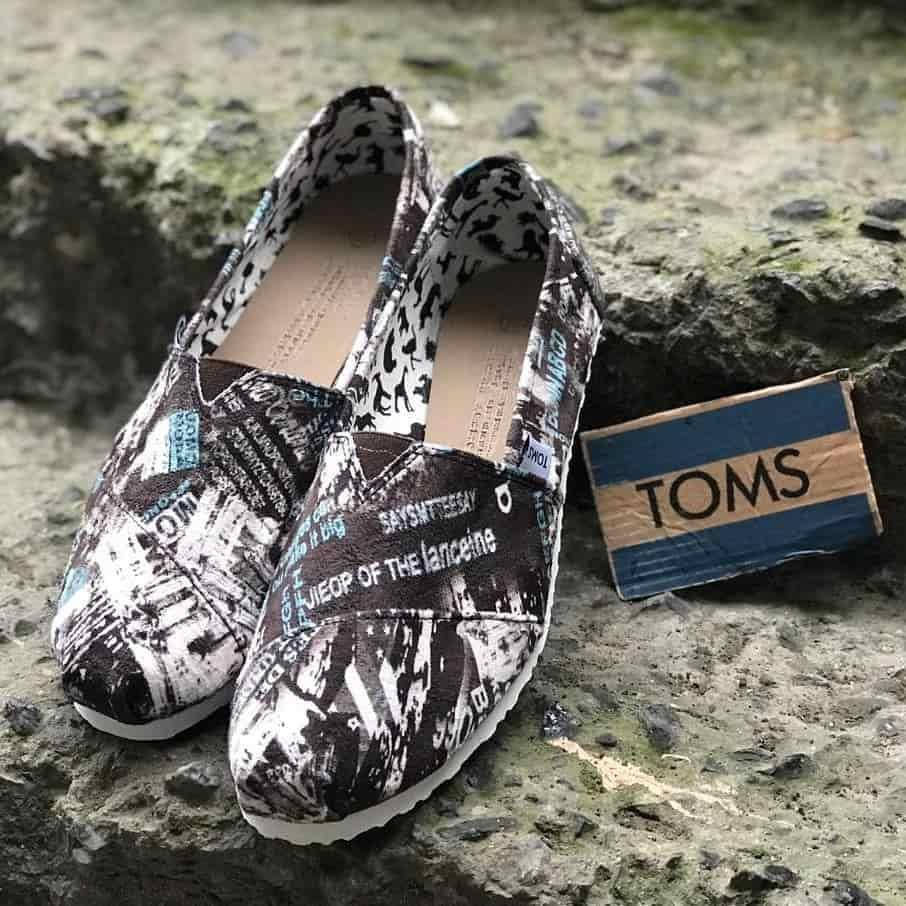 

Мужские летние черные эспадрильи с принтом Toms, Турция