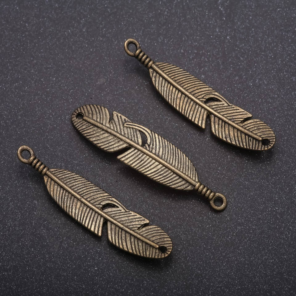 

Фурнитура подвеска-коннектор Перо (цвет антик) d-10х45мм d-in,5мм фас. 20гр. +-7шт.