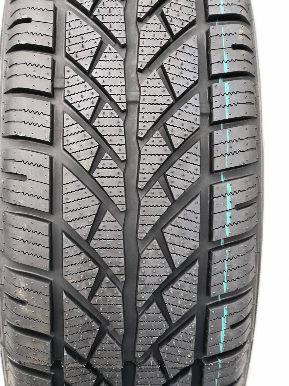 

Шина 205/60 R16 92H резина M+S MYKI All season Poland