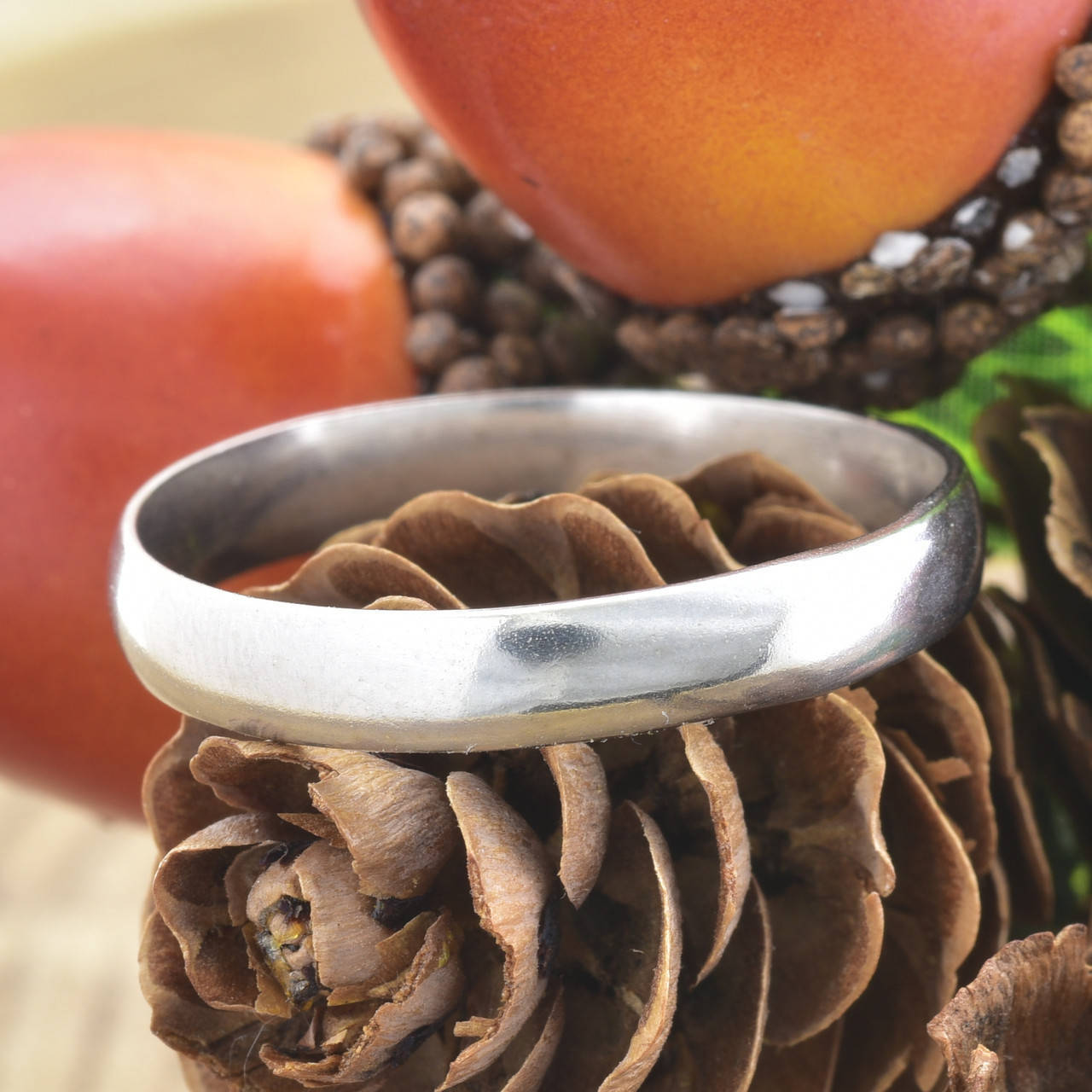 

Серебряное Обручальное кольцо П1014 размер 19