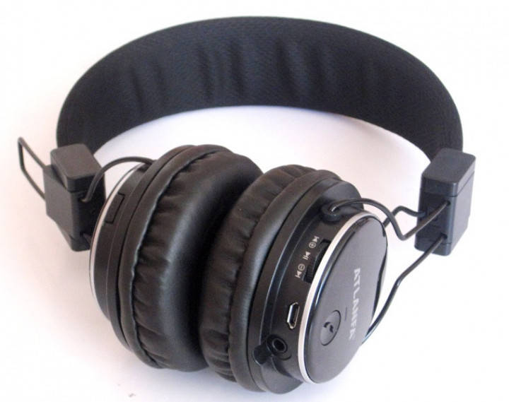 

Беспроводные Bluetooth наушники Atlanfa AT-7611 c MP3 плеер FM радио приемником и микрофоном Черный (258550)