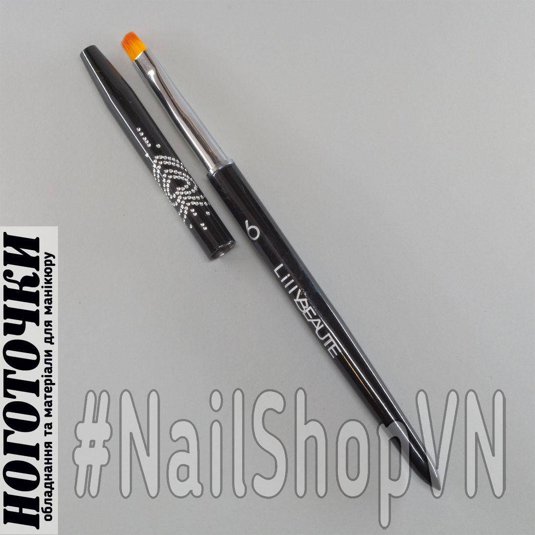 

Кисть для геля Lilly Beaute овальная #6