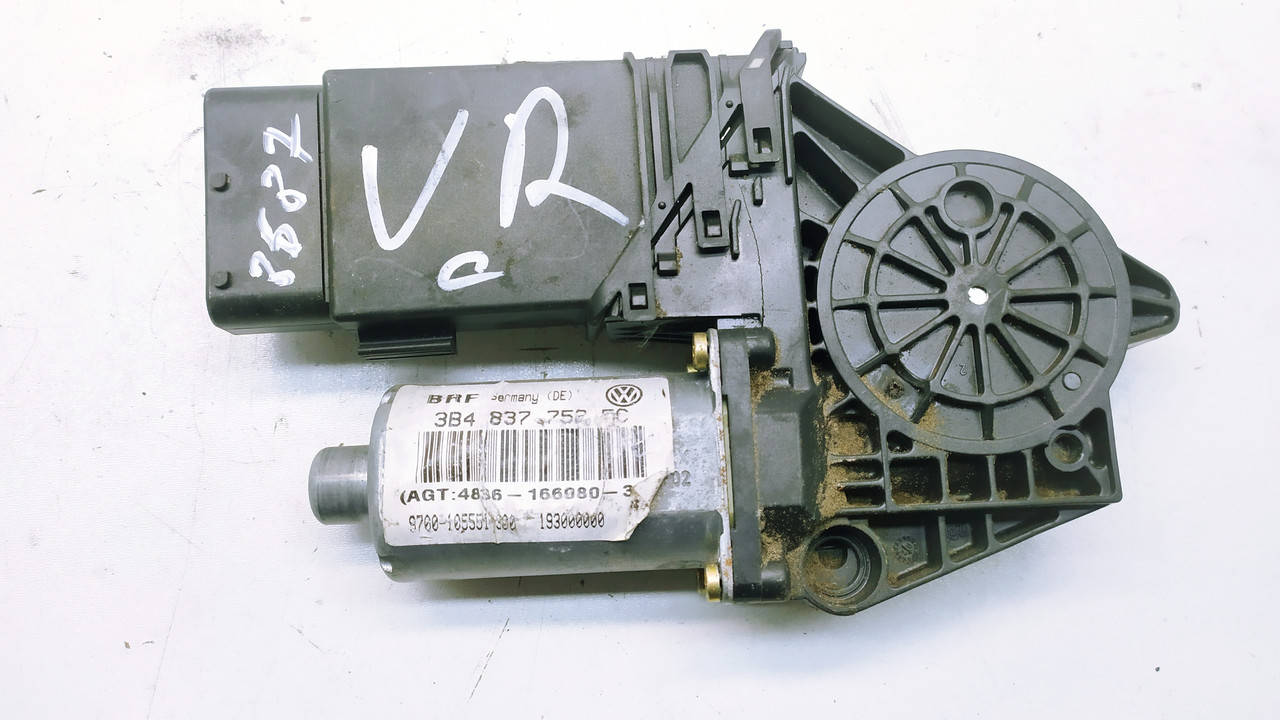 

Стеклоподъемник ( мотор ) передний правый Volkswagen Passat B-5 3B4837752