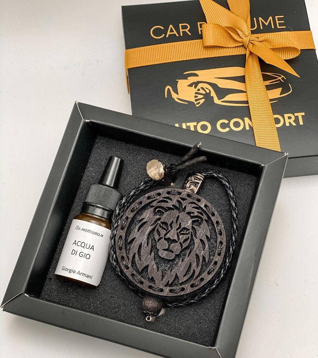 

Ароматизатор из натурального дерева с картинкой "Лев"