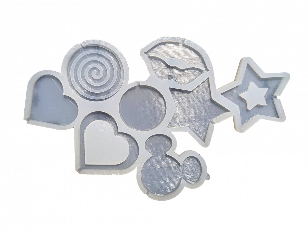 

Силиконовый молд для леденцов Ассорти (губы, микки, сердце, звезда, круг)