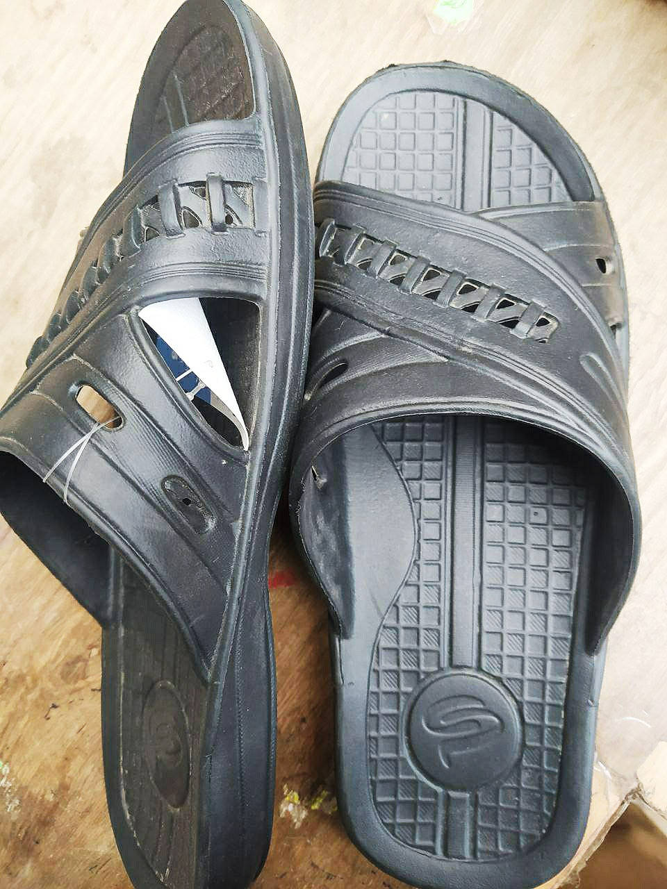 

Тапочки шлепки тапки резиновые лёгкие мужские в размерах сланцы мужские разные