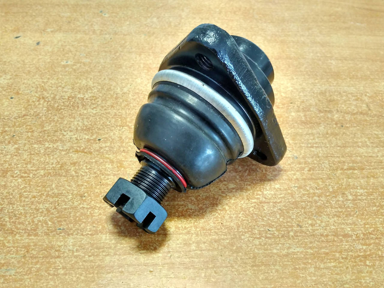 

Опора шаровая нижняя ГАЗ 2752, ГАЗ 2217 (Соболь)