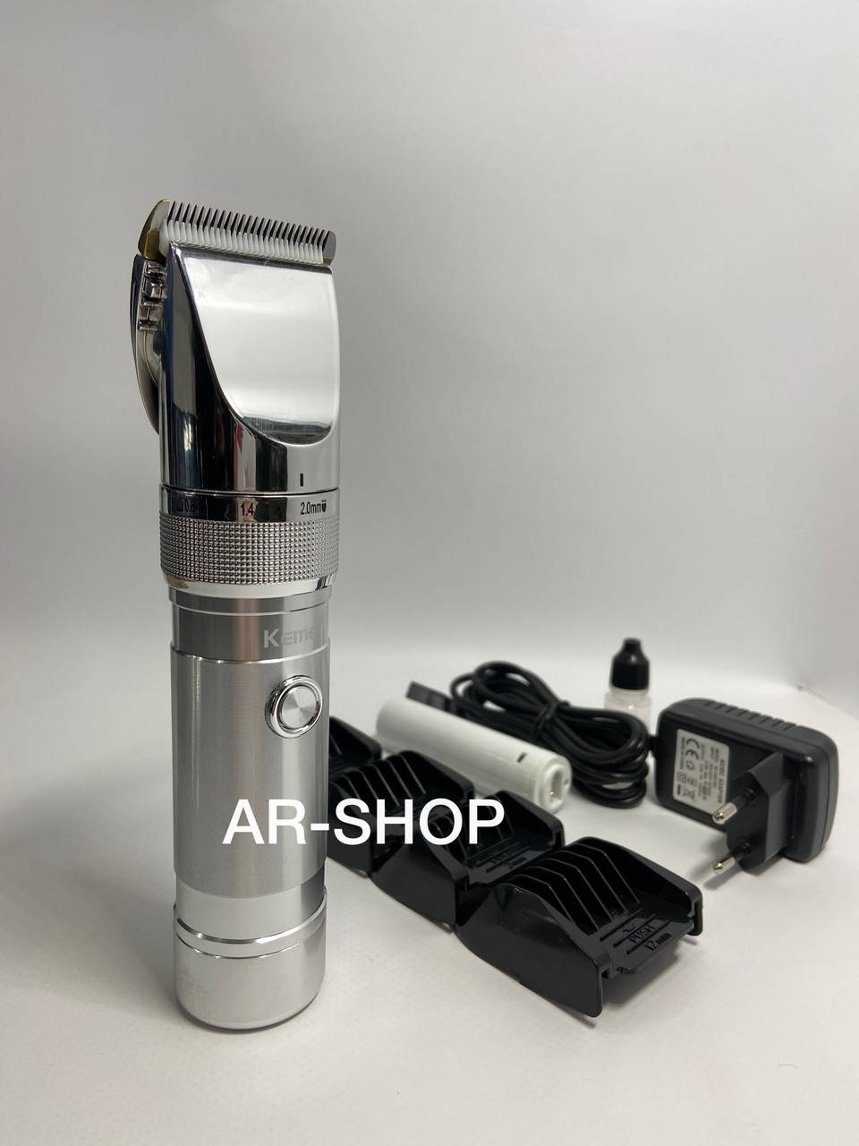 

Профессиональная аккумуляторная машинка для стрижки волос KEMEI KM-9801