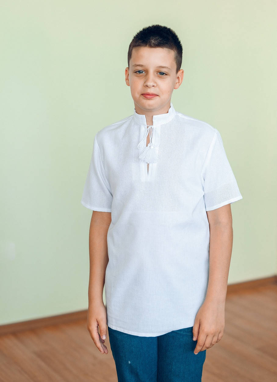 

Сорочка під вишивку для хлопчика з коротким рукавом, біла