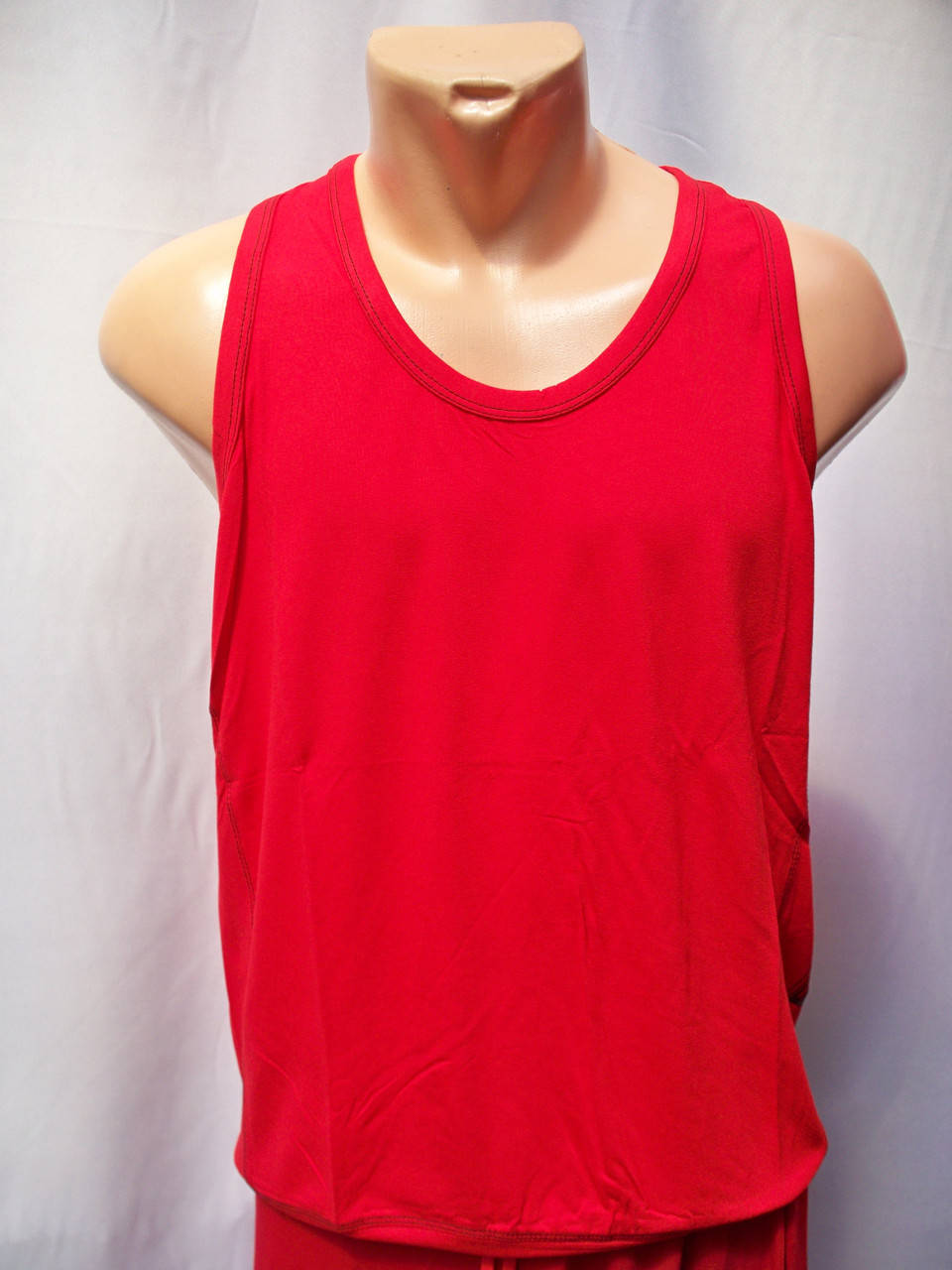 

Мужская красная майка