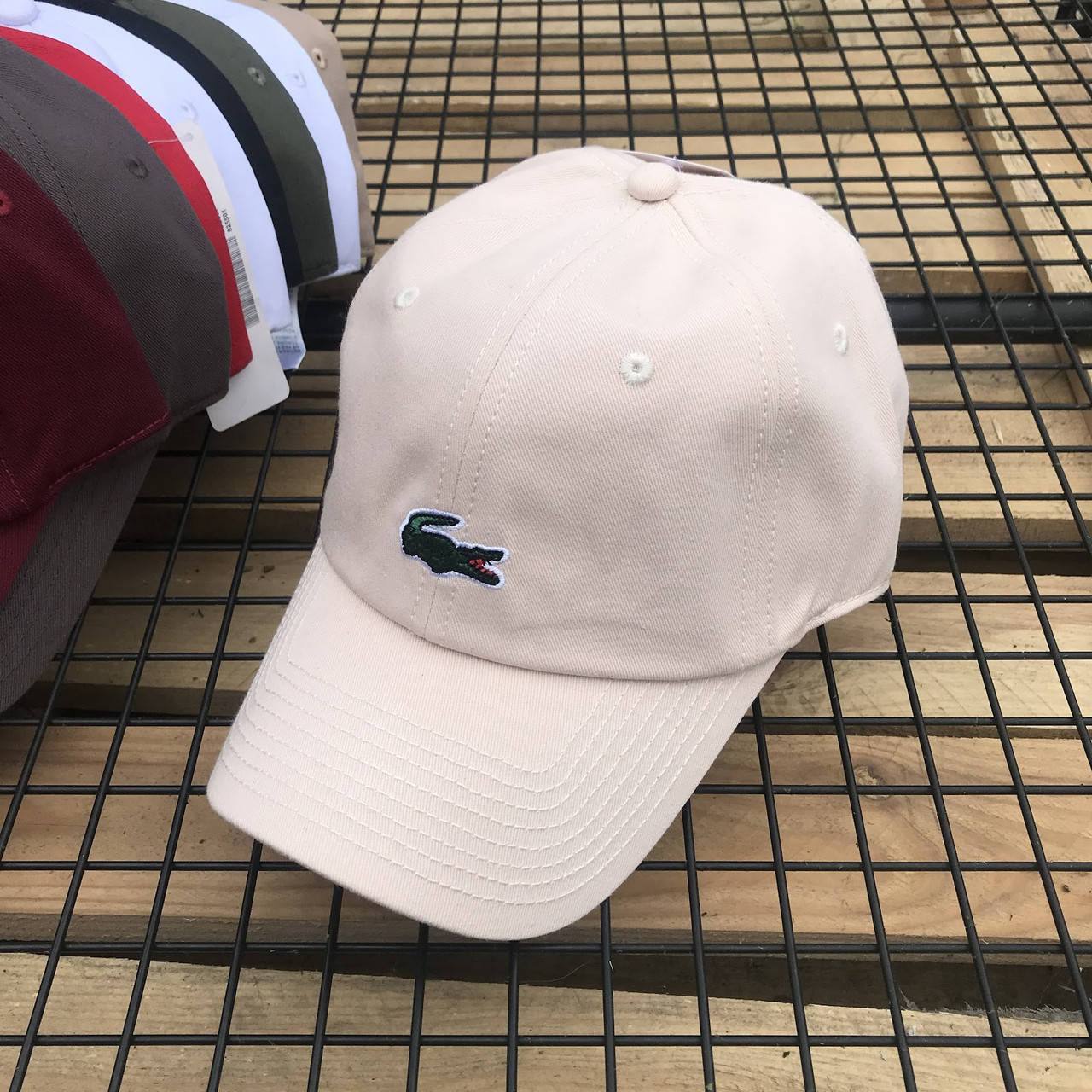 

Кепка lacoste бежевого цвета, Черный