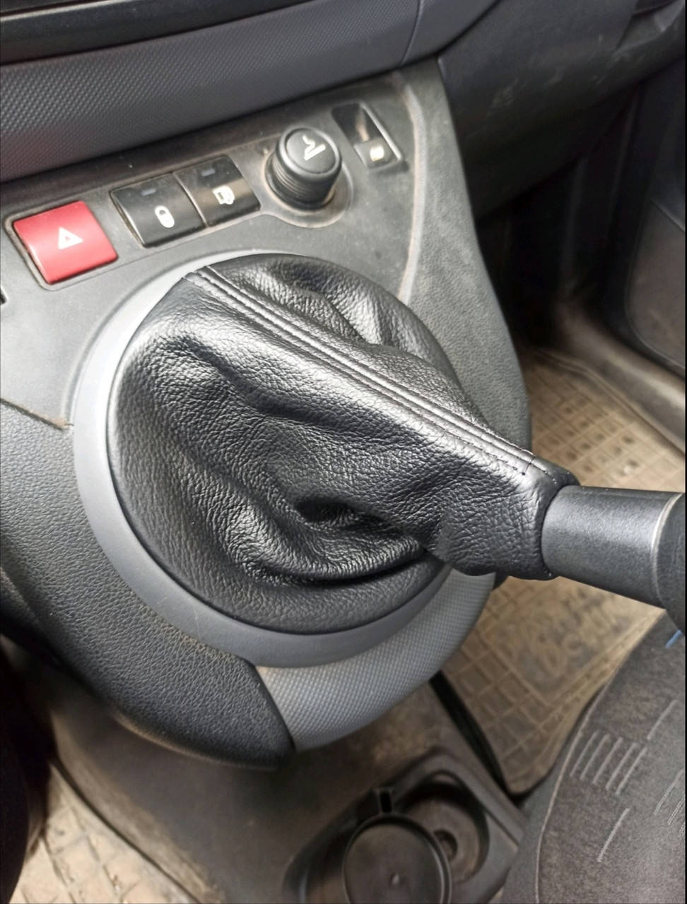 

Чехол КПП Citroën Berlingo с 2008 г, кожаный