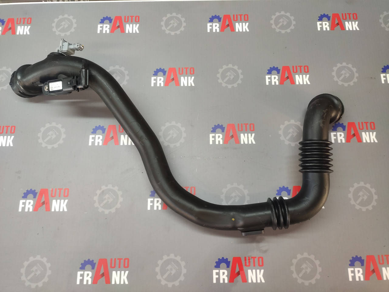 

Патрубок интеркуллера 8200527669, 1.5 dCi для Renault Clio III