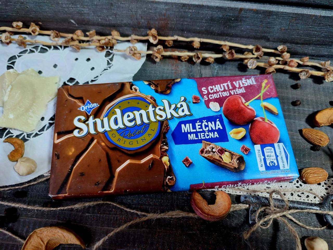

Шоколад Studentska Pecet с вишней и арахисом 180 г