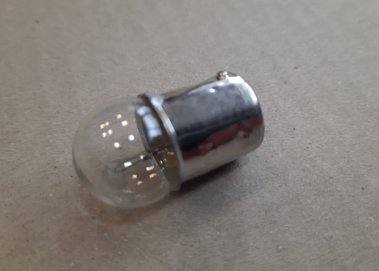 

Лампа габарит и панель приборов R10W BA15s 24V 10W