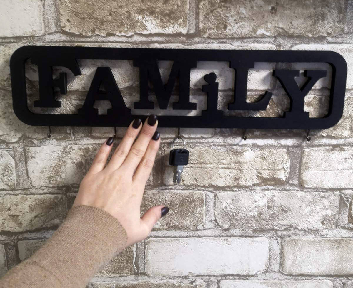 

Ключниця Family Black