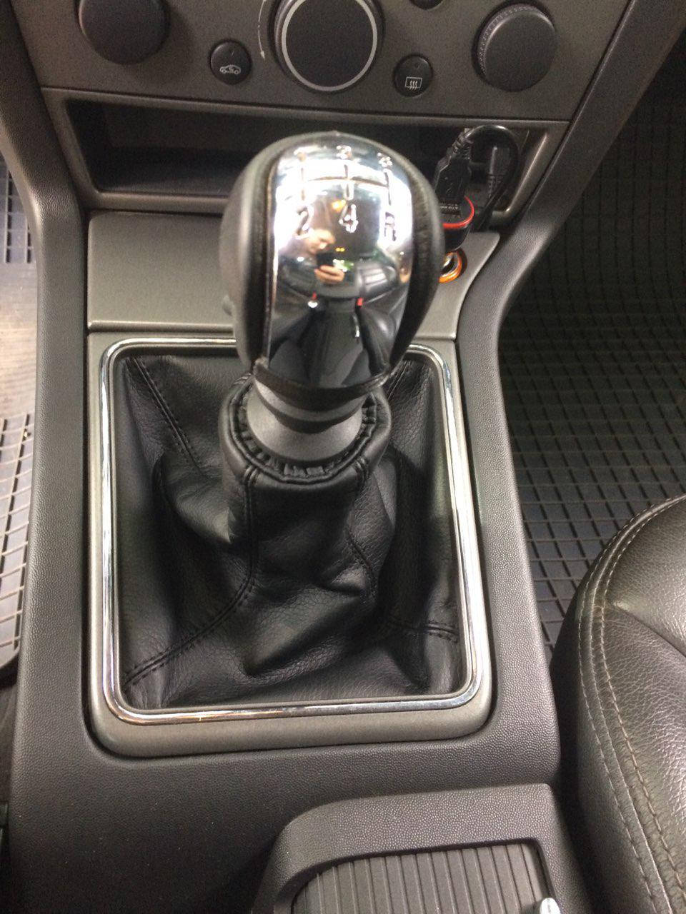 

Чехол КПП Opel Vectra C