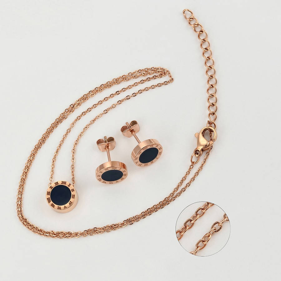 

Набор стальной с позолотой 18к. фирма Xuping. Серьги и кулон с цепочкой (темно-синий цвет).