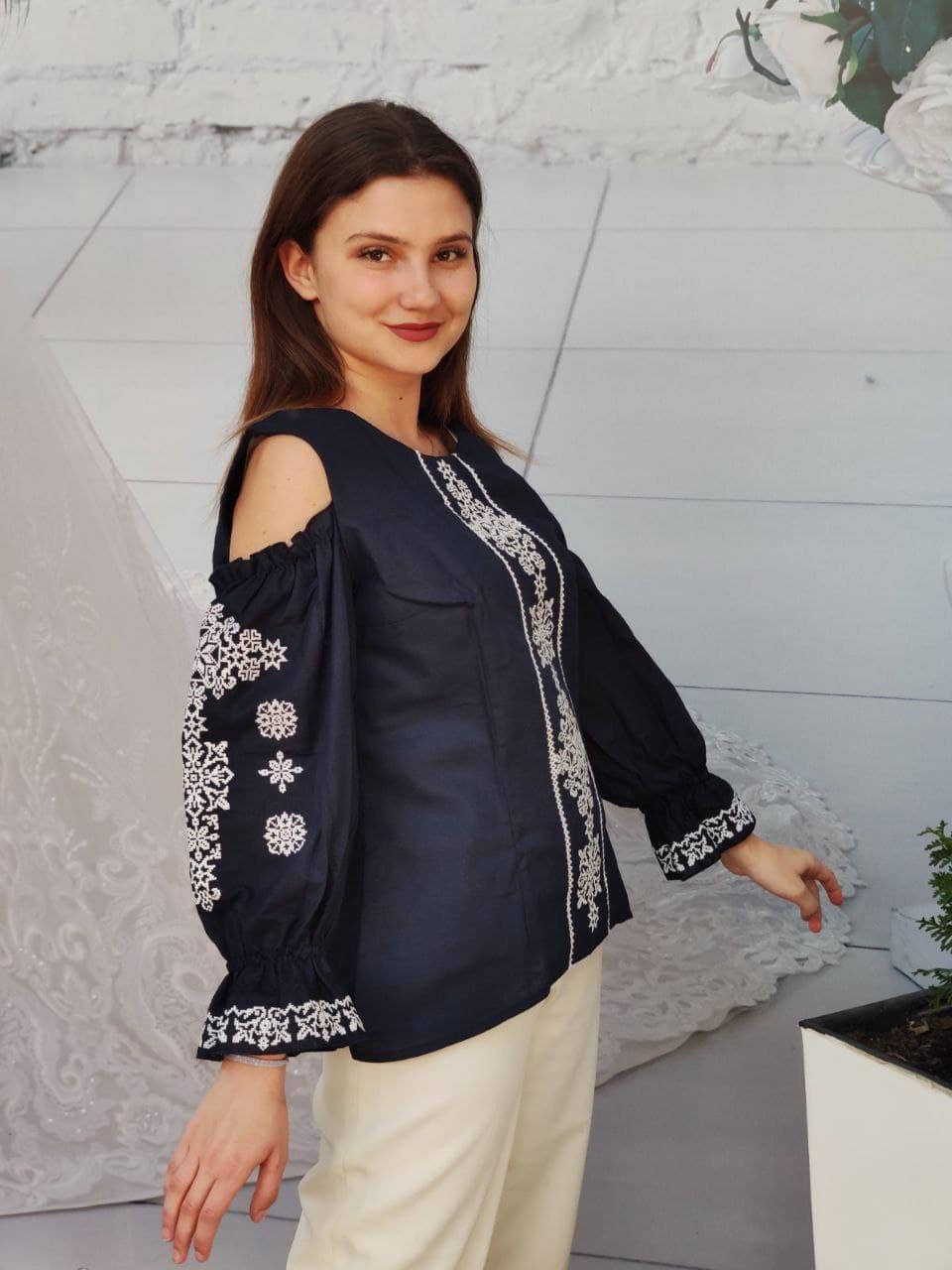 

Вышиванка женская, вышивка крестиком, 100% хлопок 42-52 р-ры