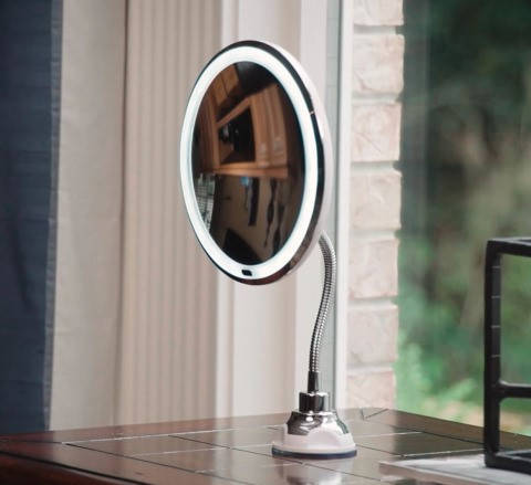 

Зеркало для макияжа на присоске Ultra Flexible Mirror