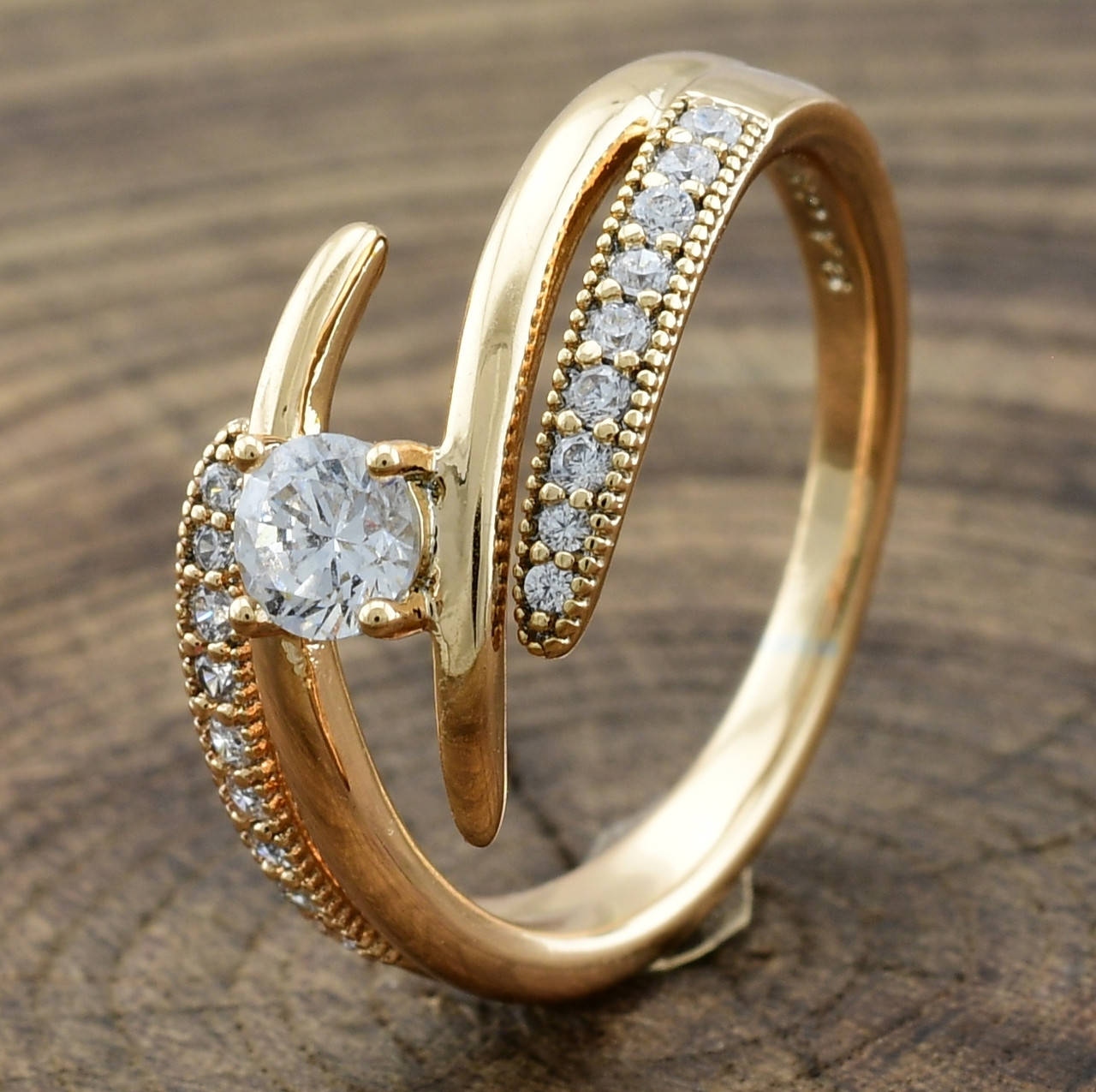 

Кольцо Xuping 35474 белые фианиты позолота 18К размер 21