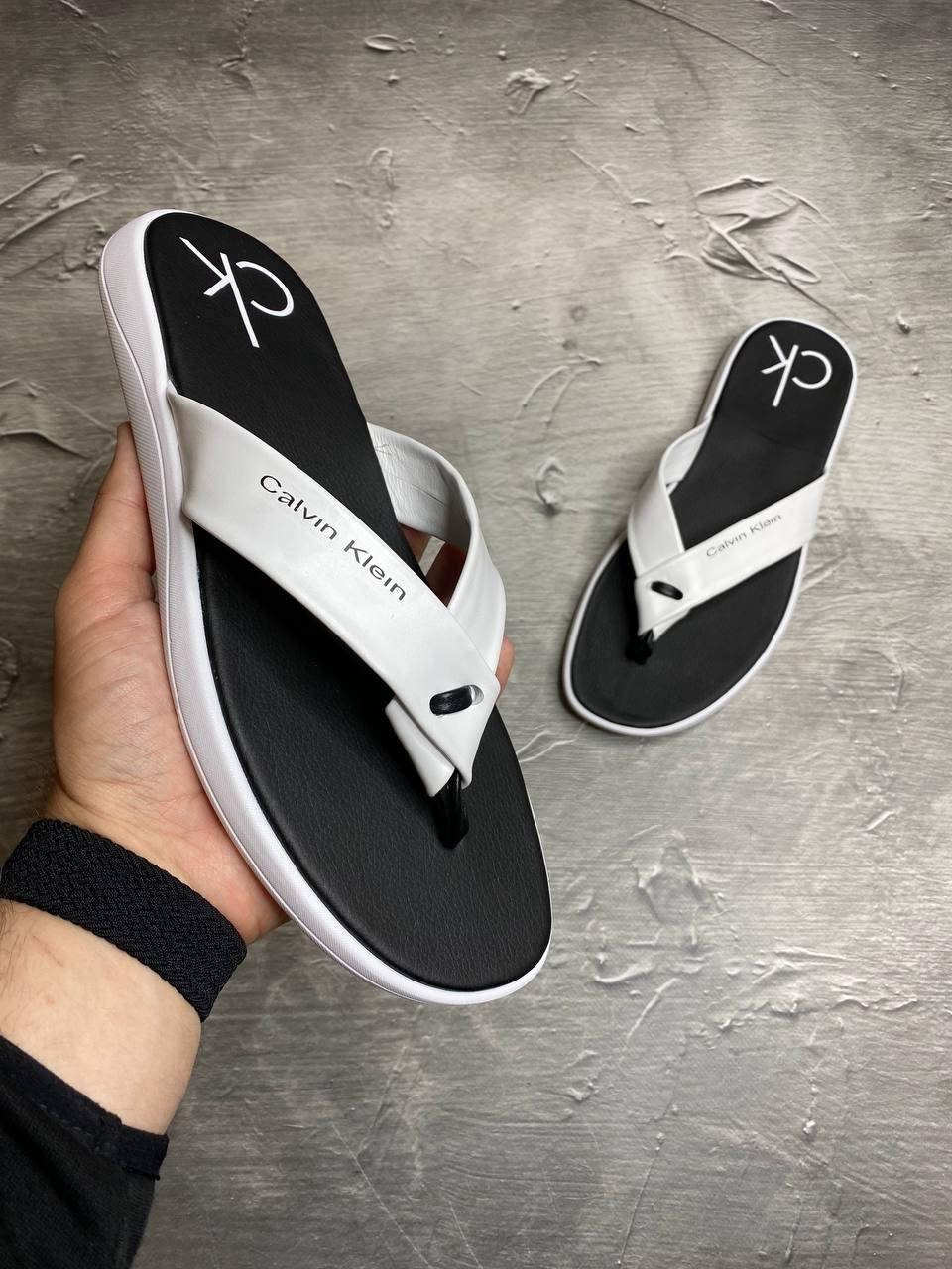

Сланцы мужские Calvin Klein кожаные, шлепки калвин кляйн белые шлепанцы, мужские тапки, Белый