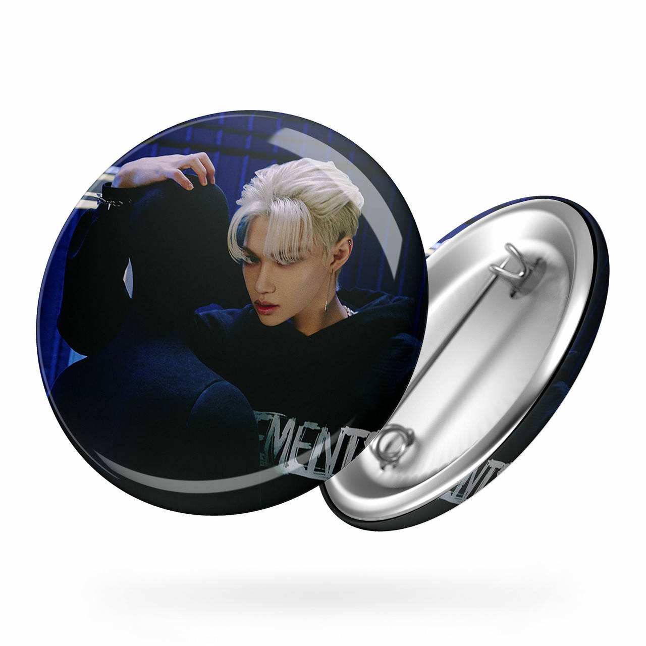 

Значок Stray Kids 48 Felix