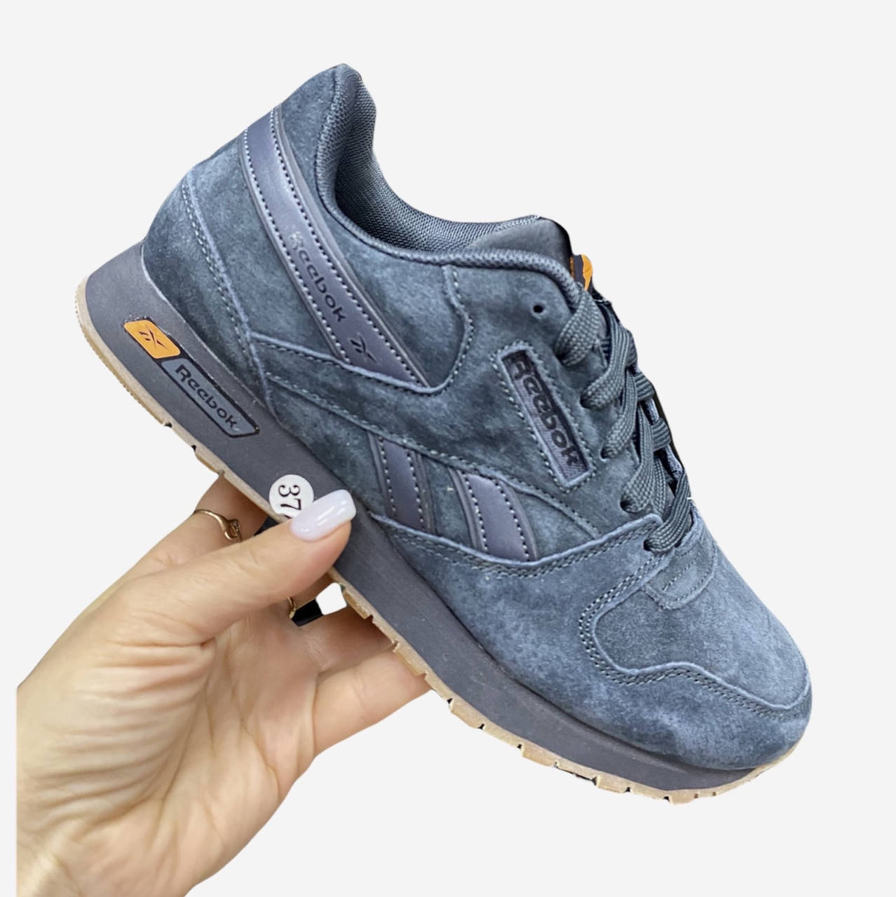 

Кроссовки замшевые серые Reebok, Серый