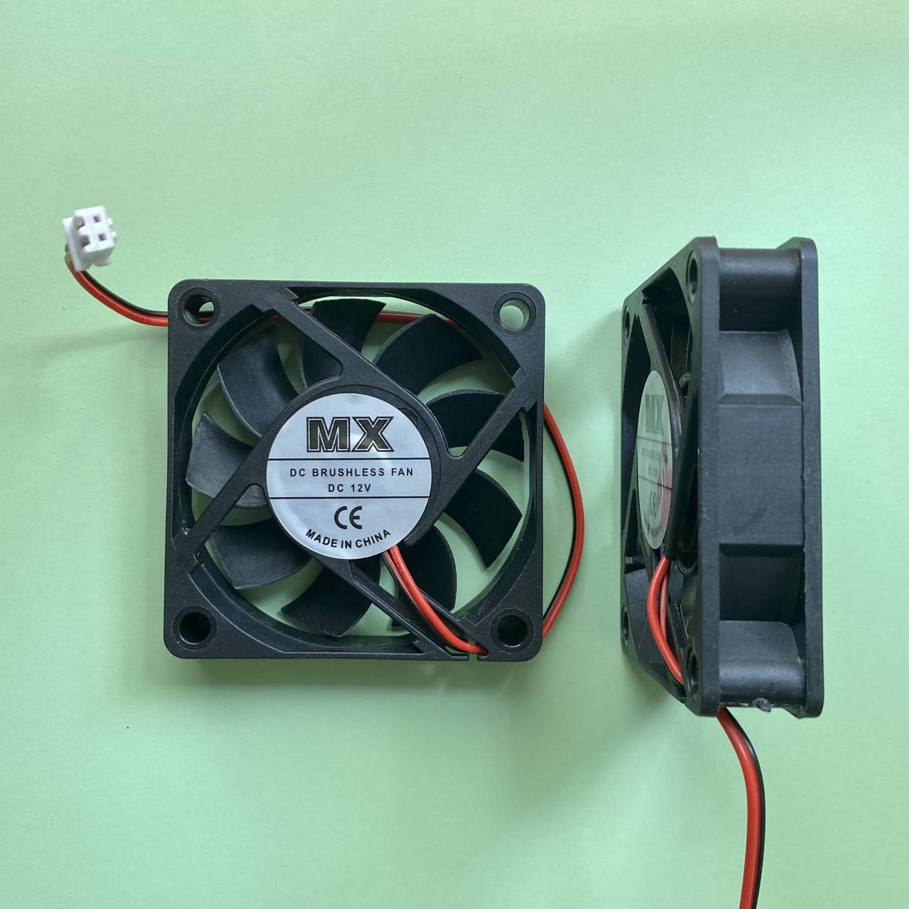 

Вентилятор (кулер) 12V 0.18A, 60х60х15 мм, 2 pin, компьютерный