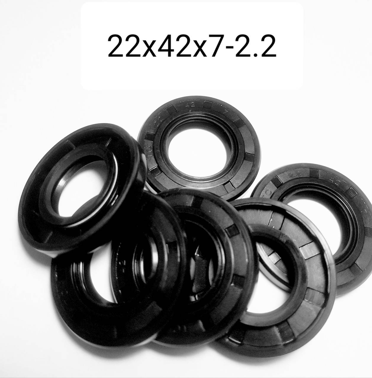 

Сальник манжета армированная 22х42х7-2,2