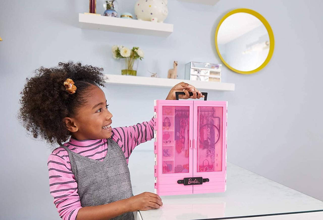 

Переносной шкаф Барби Barbie Fashionistas Ultimate Closet Accessory