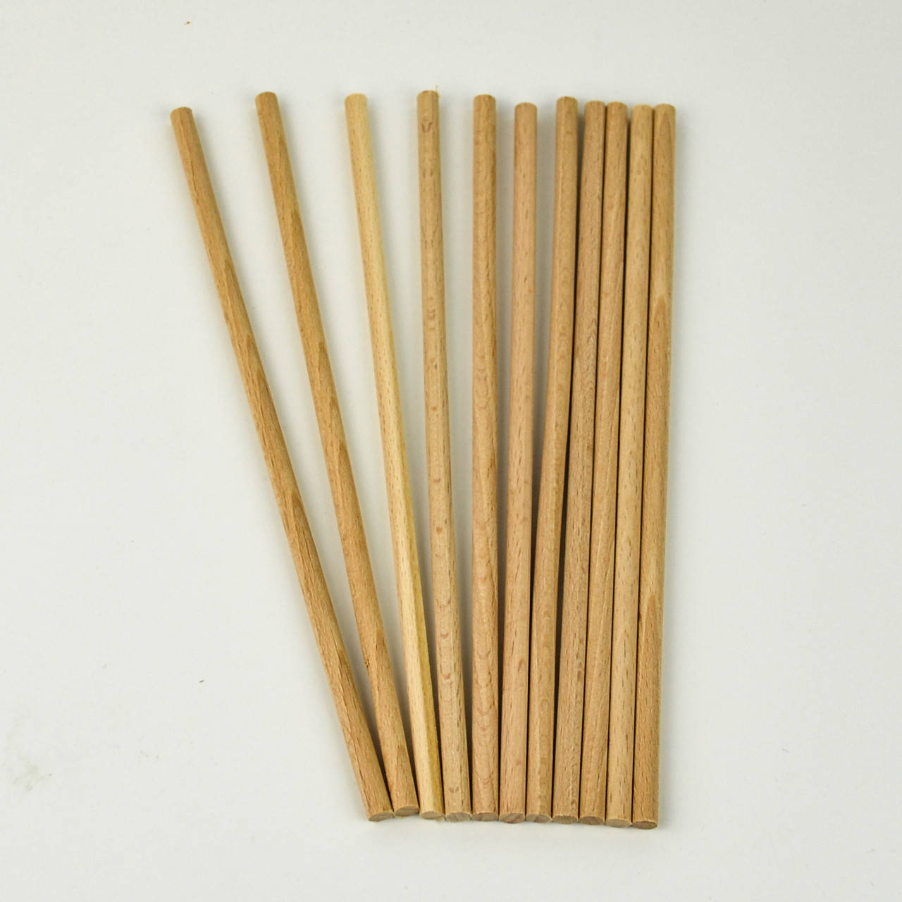 

Деревянные шпажки (оси) для торта 45х1 см - 1 шт