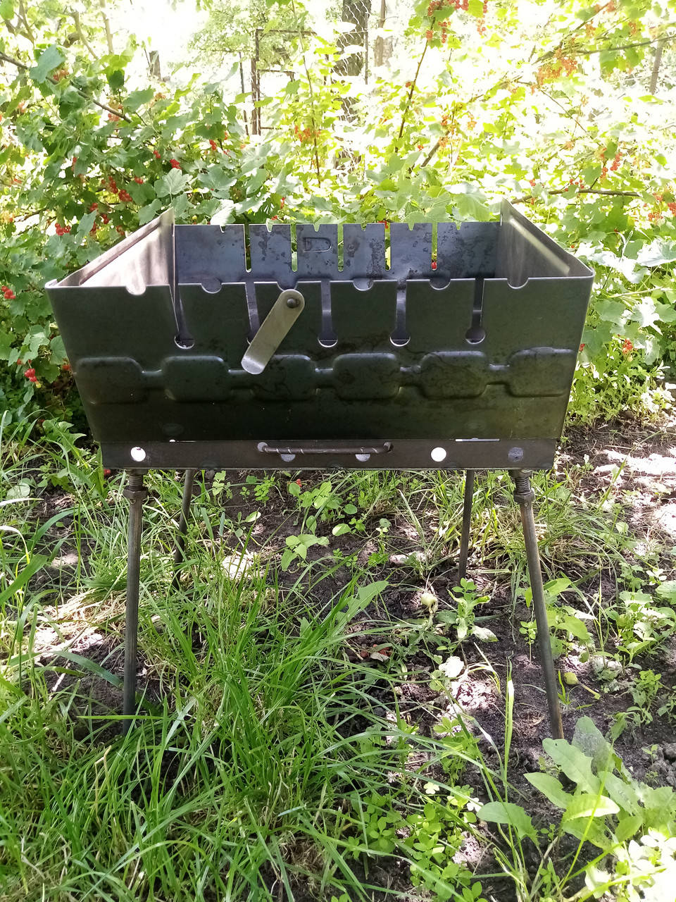 

Мангал чемодан "Шашлычок" на 6 шампуров