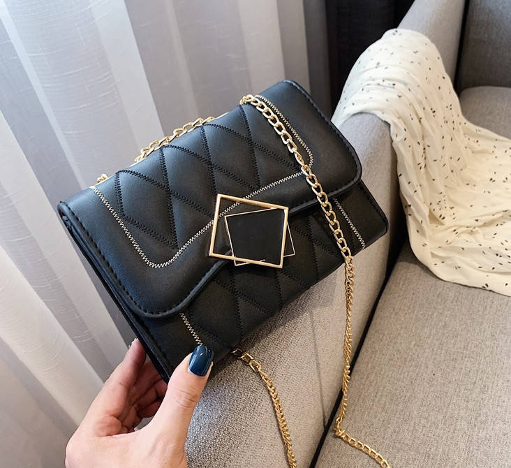 

Женская мини сумочка клатч на цепочке, маленькая сумка через плечо Черный