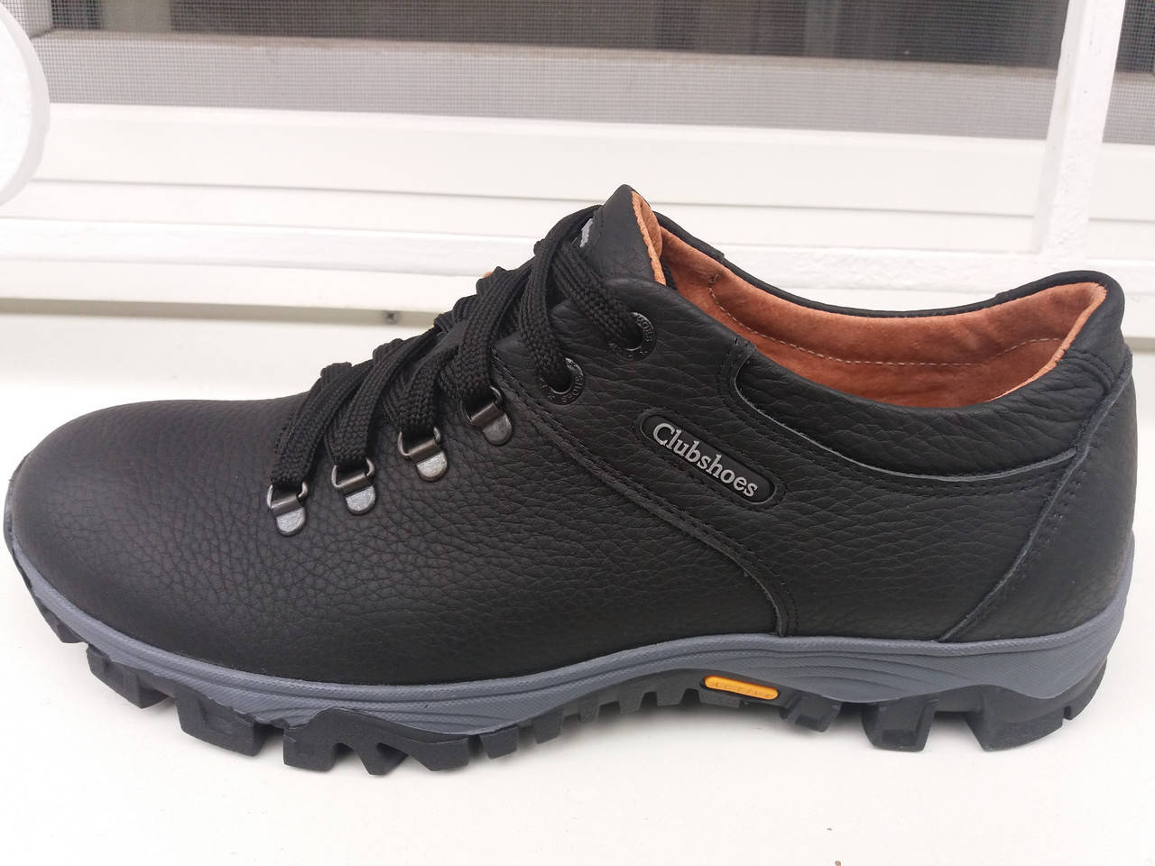 

Весенняя мужская обувь