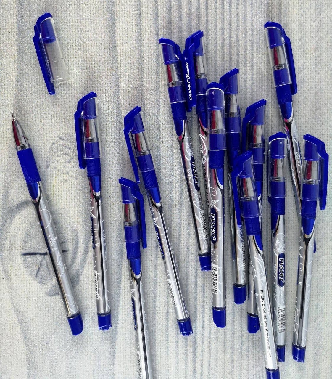 

Ручка Шариковая 0,7 мм синяя №РТ-195-С Piano