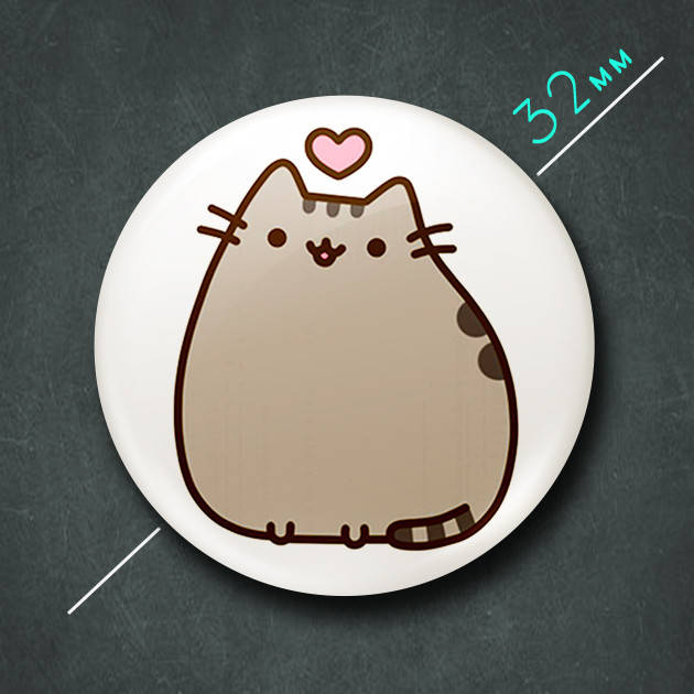 

"Кот Пушин с сердечком / Pusheen" значок круглый на булавке Ø32 мм