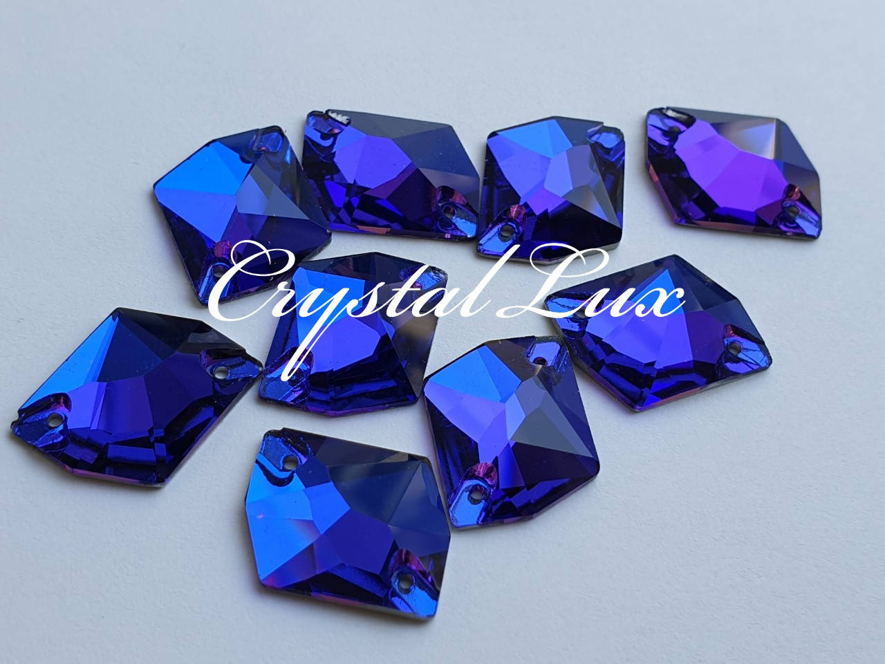 

Стразы Lux Космик 16*20мм. Capri Blue