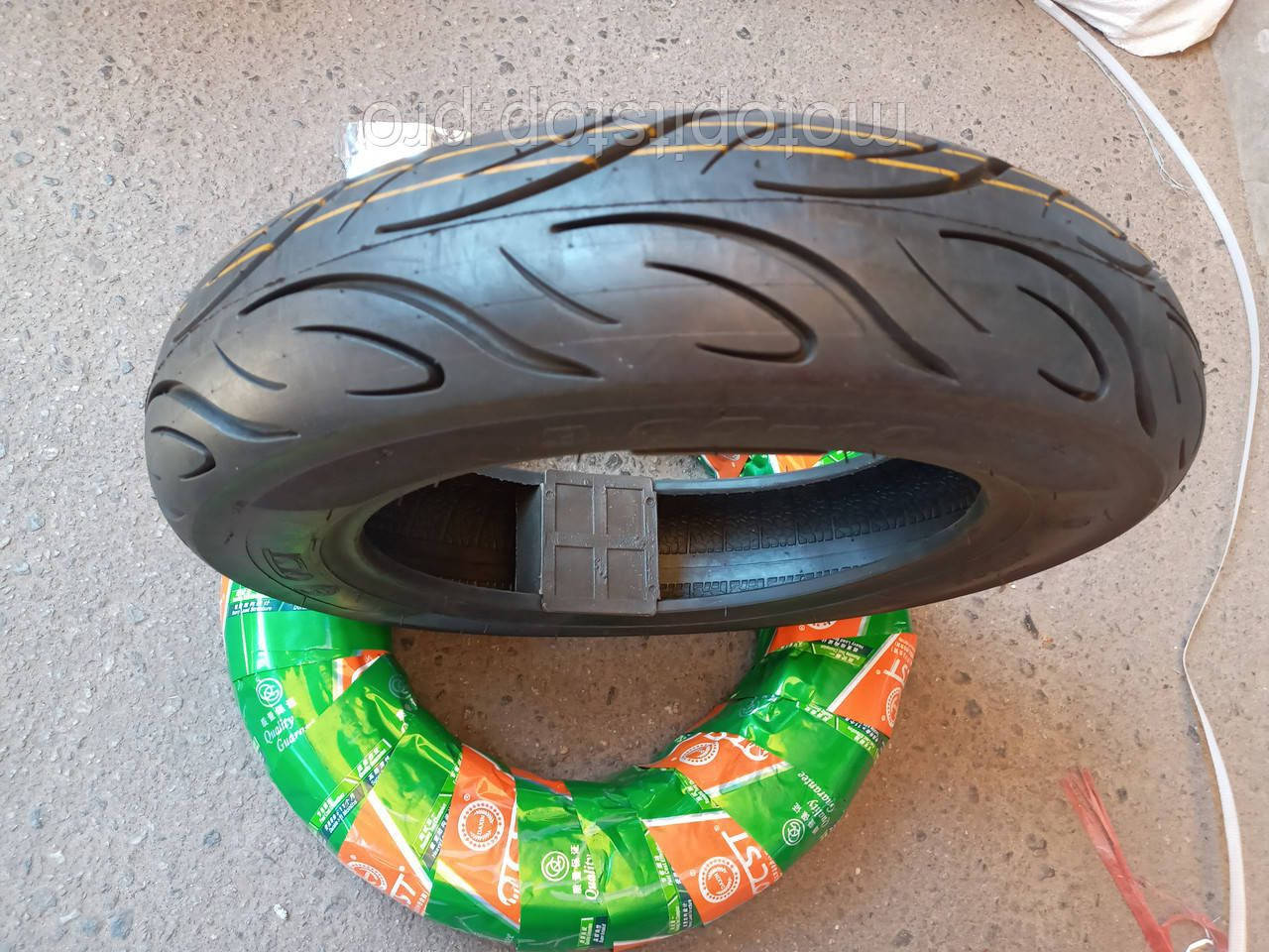 

Покрышка 3.00-10 OCST, безкамерка TL (шоссейная).