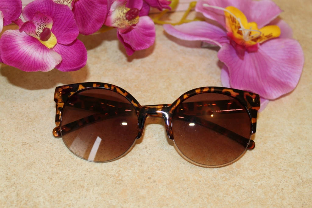 

Солнцезащитные очки женские 2015 (лео)