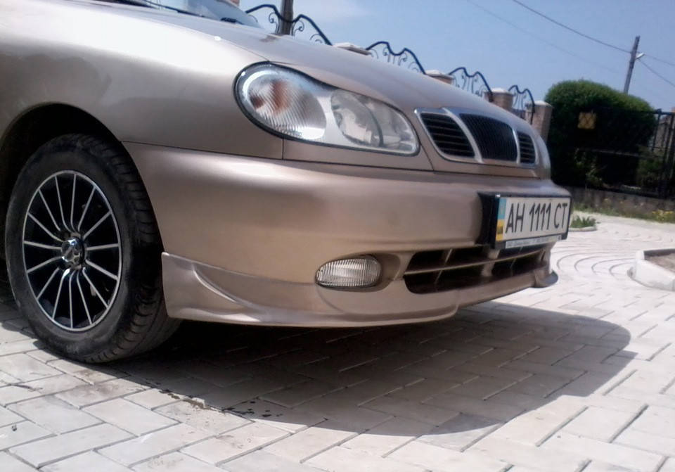 

Накладки переднего бампера (Клыки) Daewoo Lanos Тюнинг