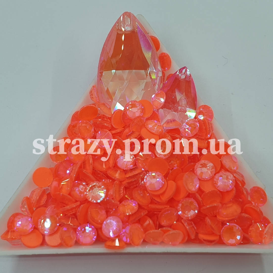 

Стразы ss20 Crystal Electric Hyacinth DeLite 100шт. (5,0мм)
