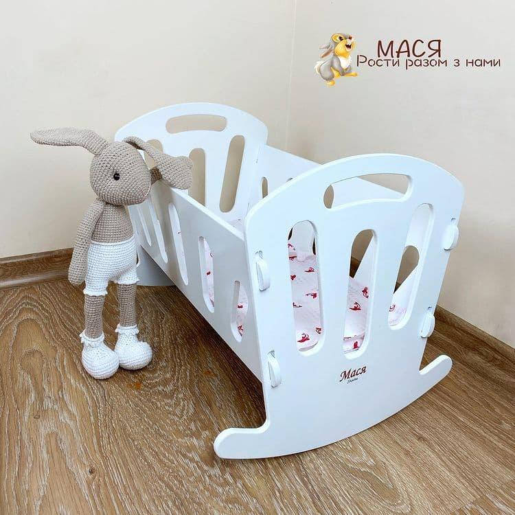 

Деревянная кроватка люлька для кукол с постелькой Мася 8001 белая