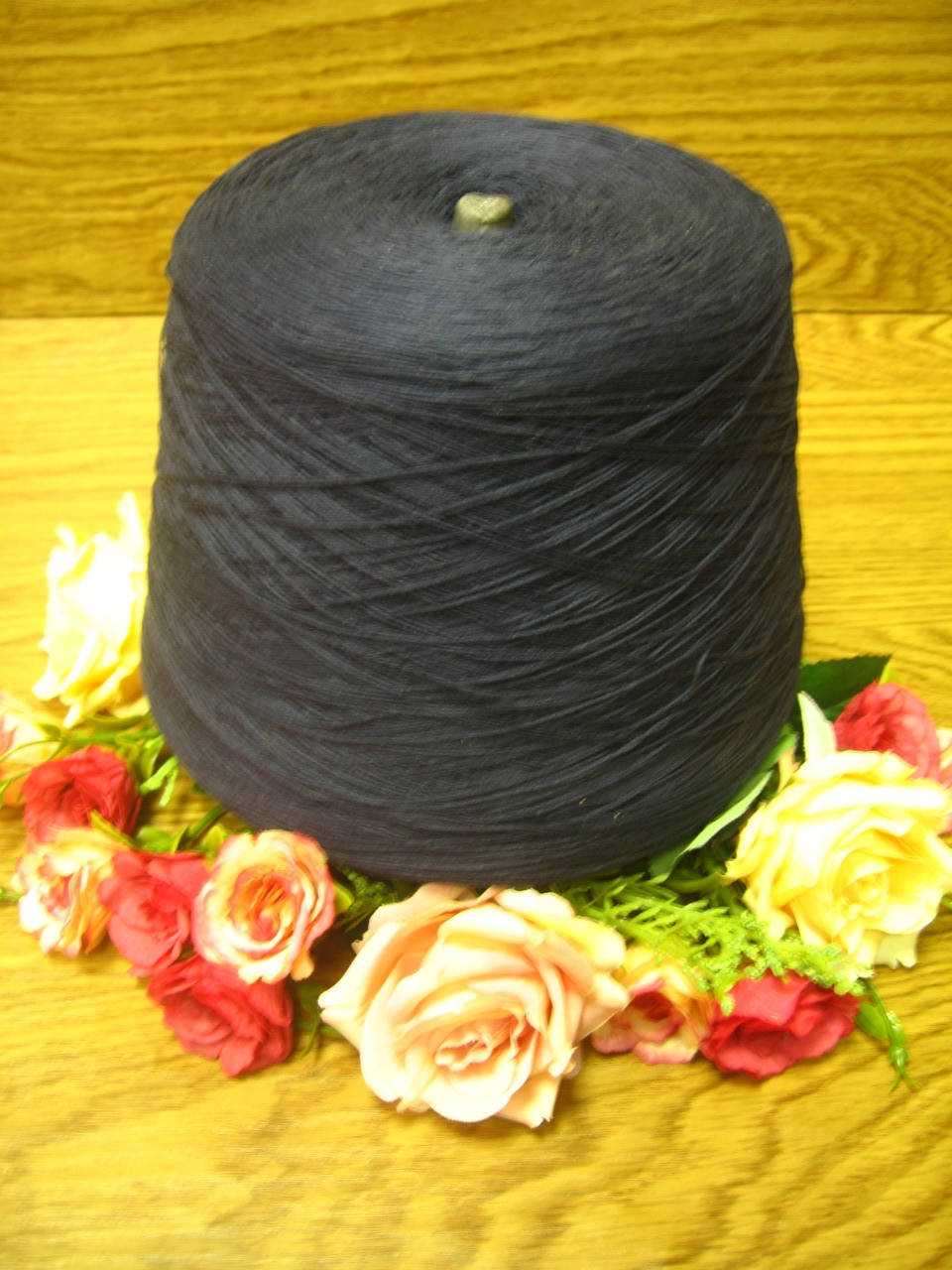 

Итальянская бобинная пряжа от Filmar art Blue Navy 100% Хлопок 700 м. /100 гр. Темно-синий