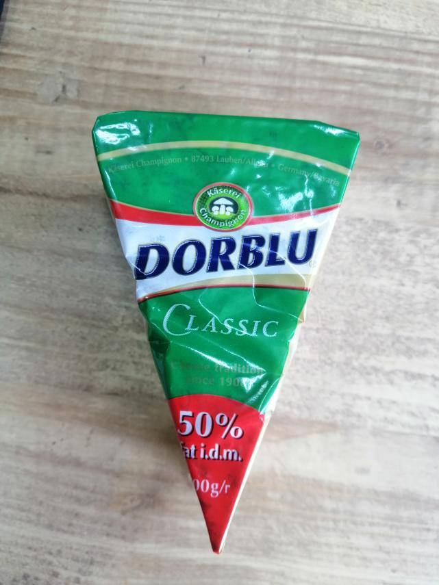 

Сыр с голубой плесенью Dorblu Classic Kaserei 50%